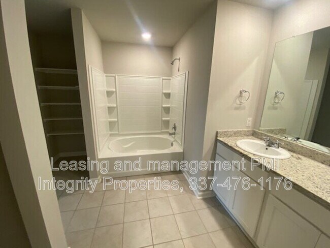 Building Photo - 218 Cane Run Ct