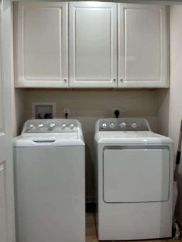 Building Photo - 836 Blackcomb Dr