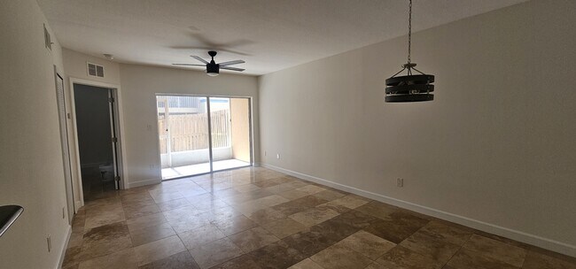 Building Photo - 13215 Villa Vista Dr