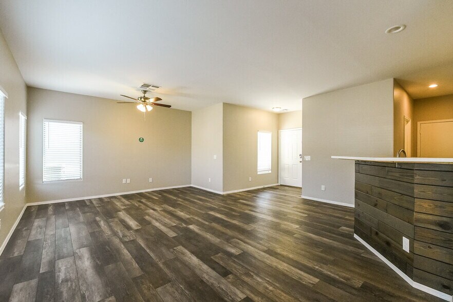 Building Photo - 22243 N 29th Dr