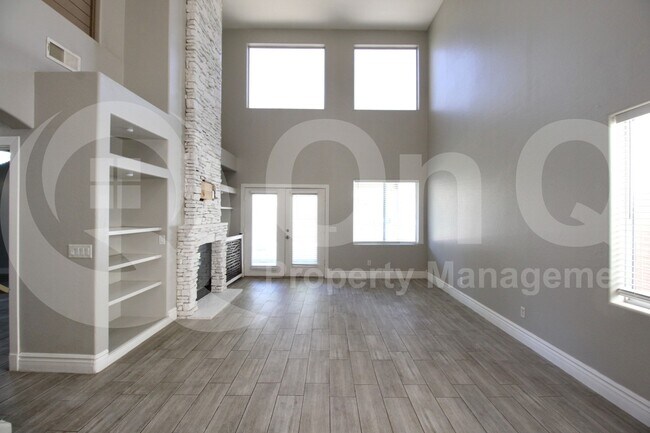 Building Photo - 44390 W McClelland Dr