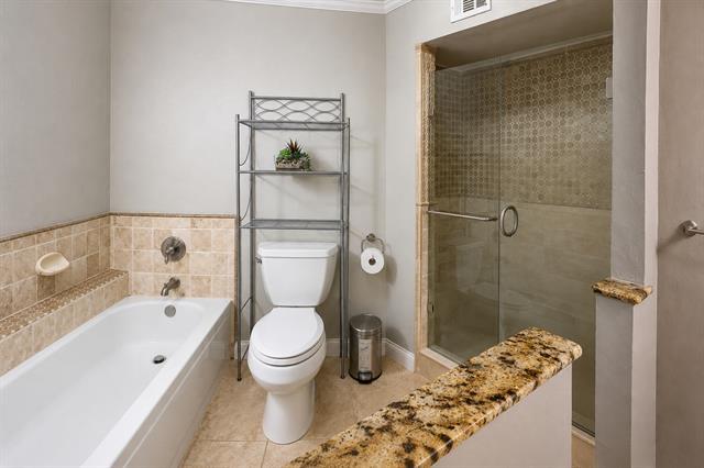 Building Photo - 1308 Mullins Dr
