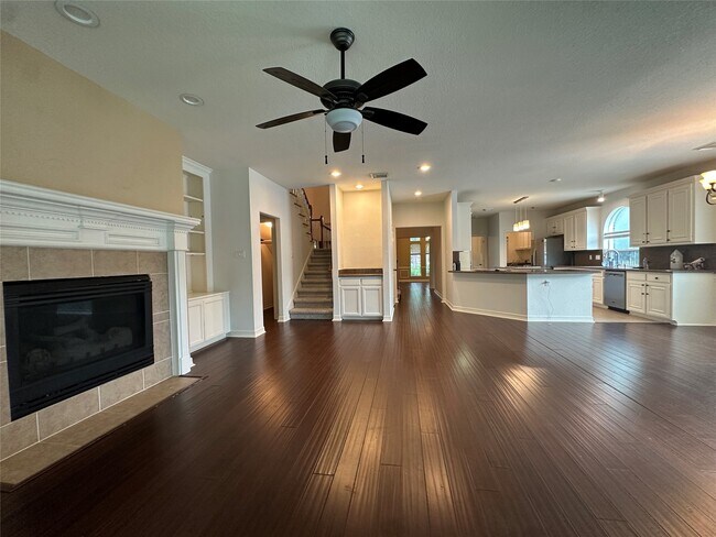Building Photo - 3206 Oakland Dr