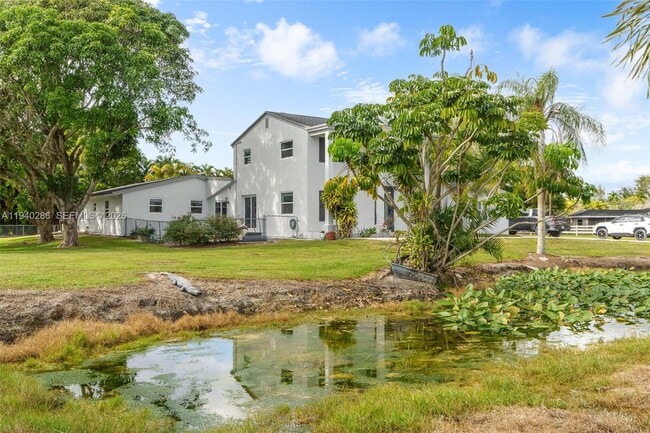 Building Photo - 7601 NW 82nd Terrace