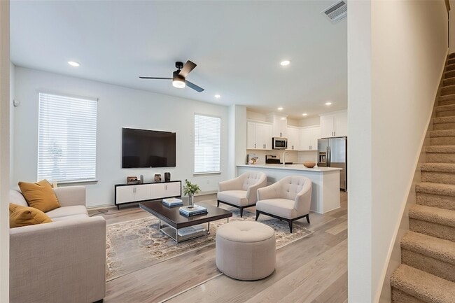 Building Photo - 5232 Springlake Pkwy