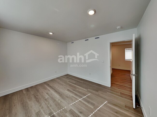 Building Photo - 7430 Keller Ln