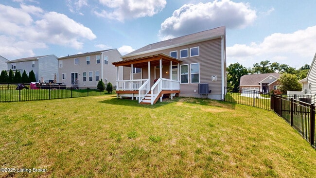 Building Photo - 17038 Green Crest Ln