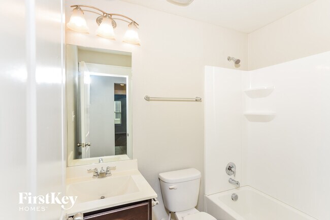 Building Photo - 10518 Rosalina Lp