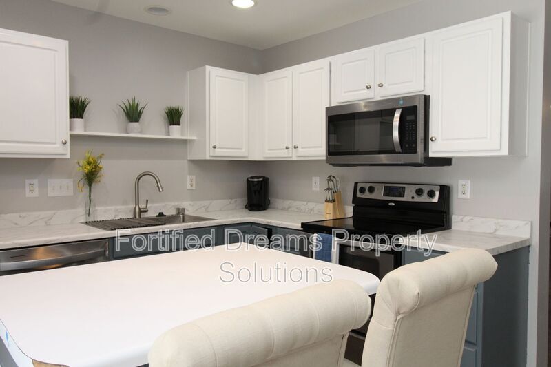 Building Photo - 310 Bridford Downs Dr