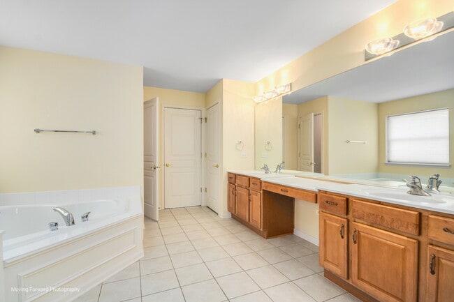 Building Photo - 2681 Connolly Ln