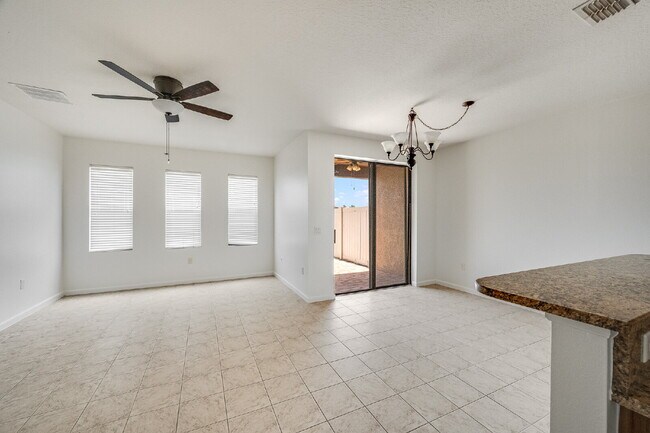 Building Photo - Beachside Townhome in Gated Community