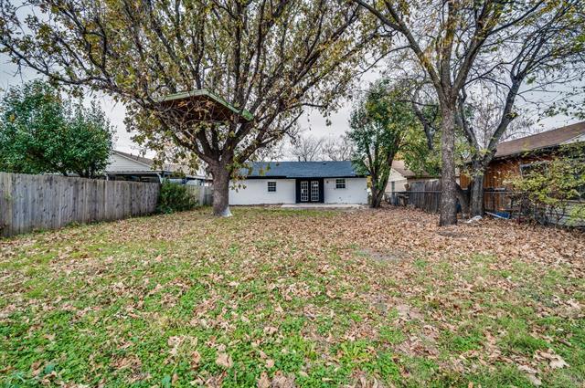 Building Photo - 2110 Aggie Dr