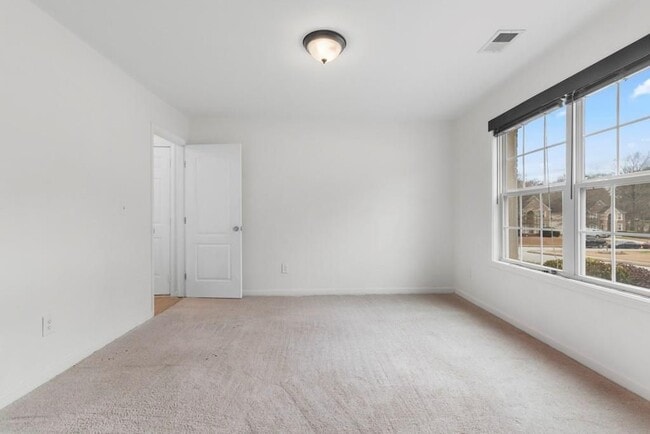 Building Photo - 45 Wyndmont Way