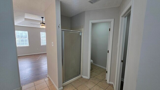 Building Photo - 123 Moss Creek Dr