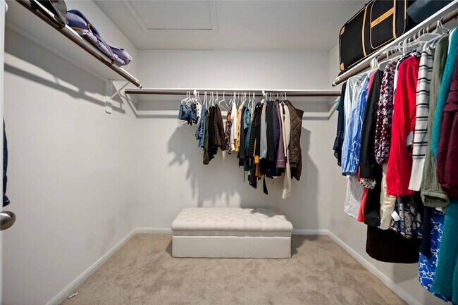 Building Photo - 6434 Lakeview Haven Dr