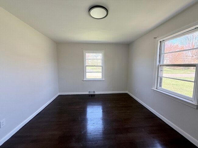 Building Photo - 26 Orchard Ave