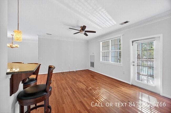 Building Photo - 1589 Cambridge Lakes Dr