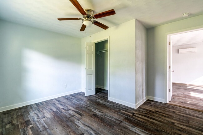Building Photo - 3817 Wake Cir
