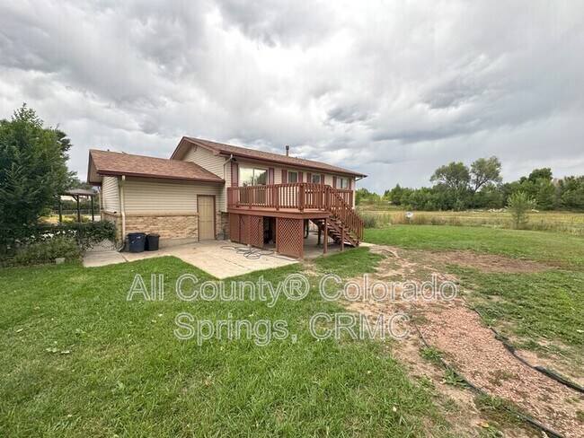 Building Photo - 1595 Luna Vista St