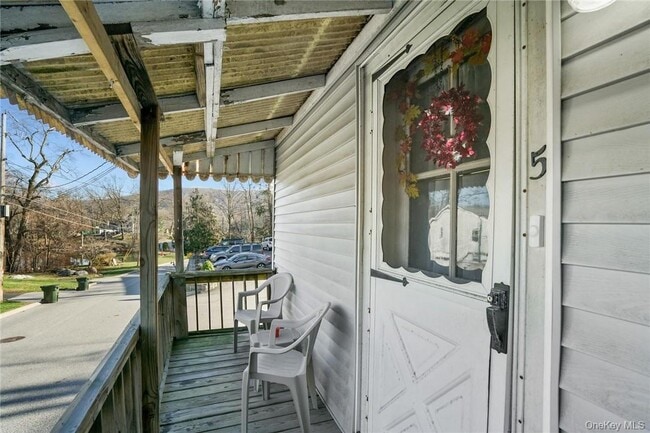 Building Photo - 4 Montgomery Rd