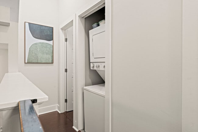 Building Photo - 826 N Broad St