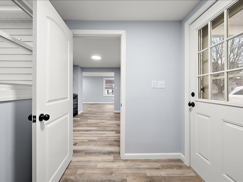 Building Photo - 600 Pacific Ave