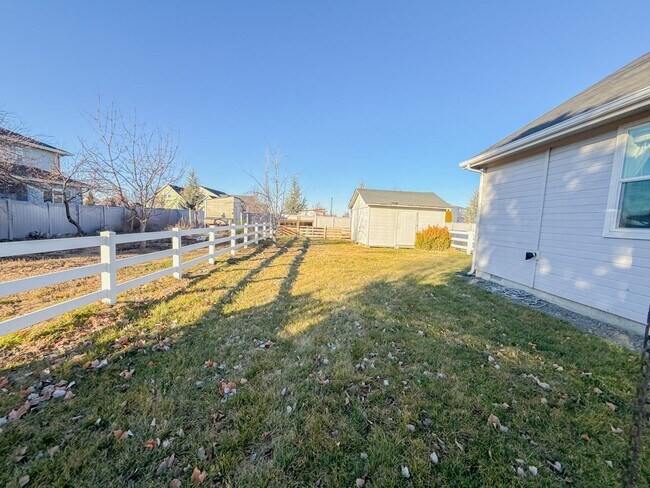 Building Photo - Midland Houses