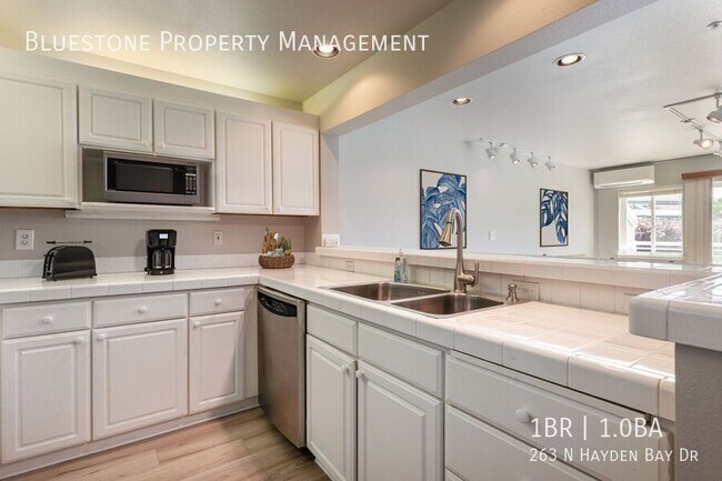 Building Photo - 263 N Hayden Bay Dr