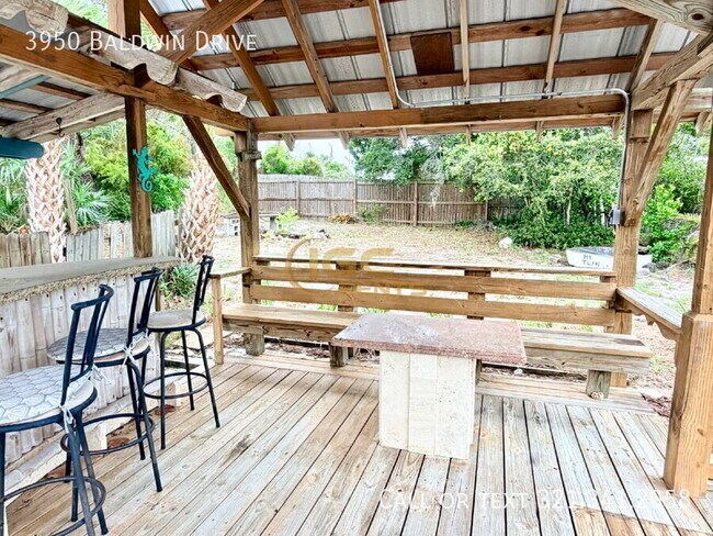 Building Photo - 3950 Baldwin Dr