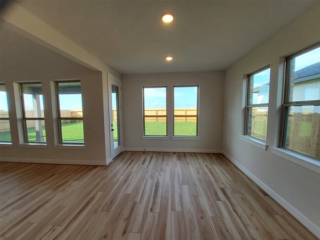 Building Photo - 20814 Flat View Dr