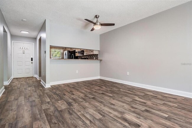 Building Photo - 364 Gloucester St