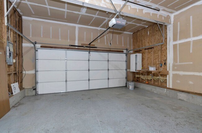 Building Photo - Spacious 4-Bedroom Home on a Tranquil Cul-de-Sac in Puyallup