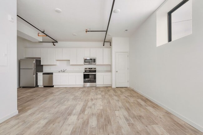 Building Photo - Reinbeck Apartments