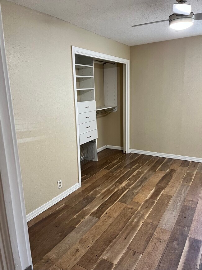 Bedroom closet - 1341 E 38th Pl