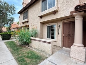 Building Photo - 4901 E Kelton Ln