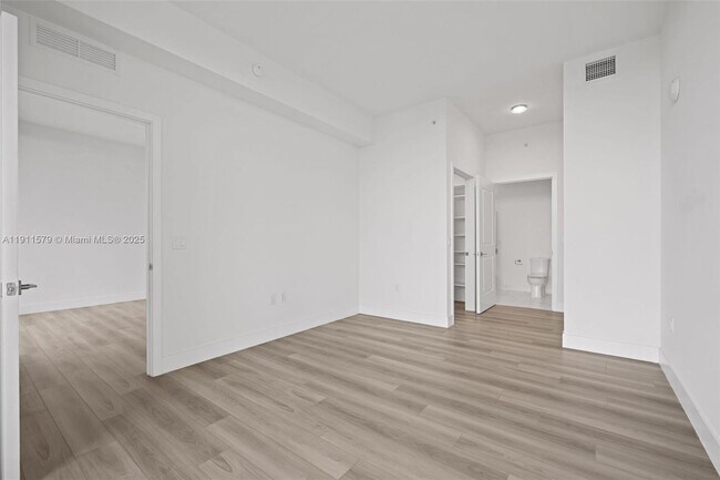 Building Photo - 101 Diplomat Pkwy