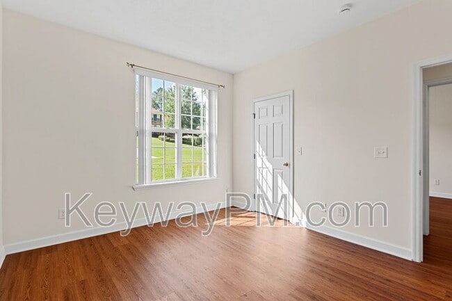 Building Photo - 619 Archard Dr