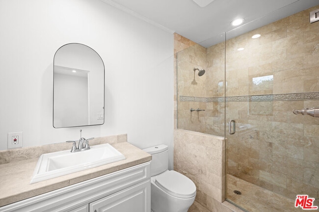 Building Photo - 260 S La Peer Dr