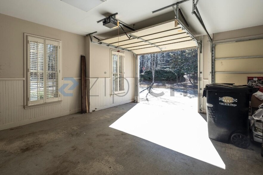 Building Photo - 2801 Spreading Oaks Dr NW