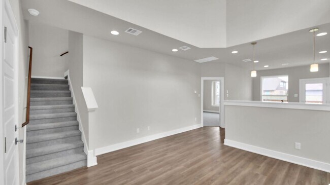 Building Photo - 208 Mirabeau Way