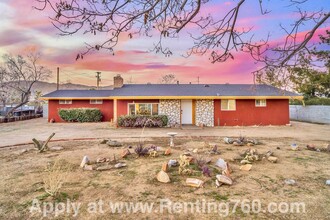 Building Photo - Stylish 3-Bedroom Home with Fenced Yard, Spa & Modern Upgrades – Prime Yucca Valley Location