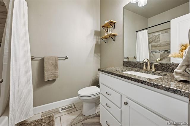 Building Photo - 1140 E Dove Creek Dr