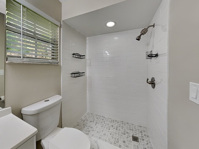 Building Photo - 150 Eldorado Dr