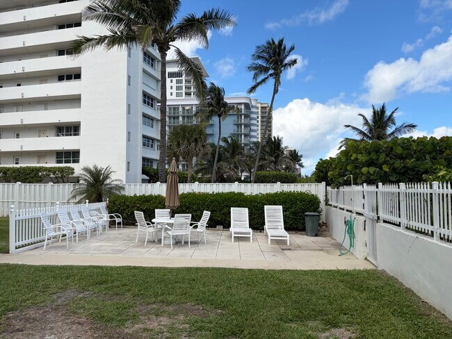 Building Photo - 3600 N Ocean Dr