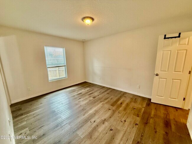 Building Photo - 114 W 41st St