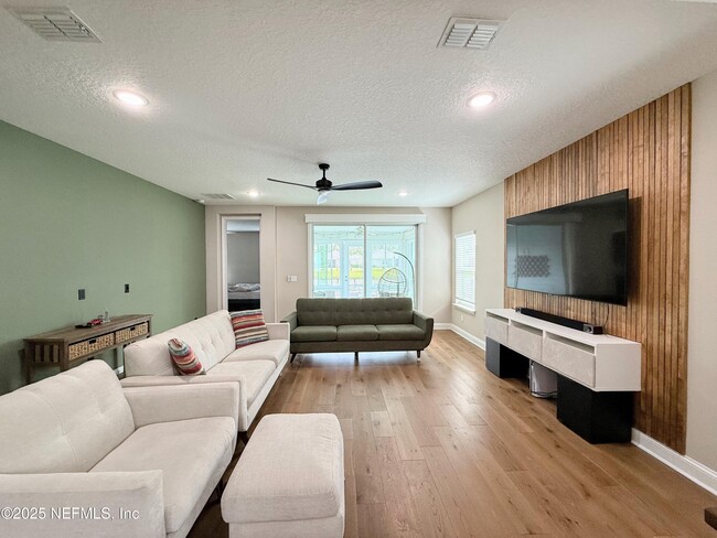 Building Photo - 478 Broomsedge Cir