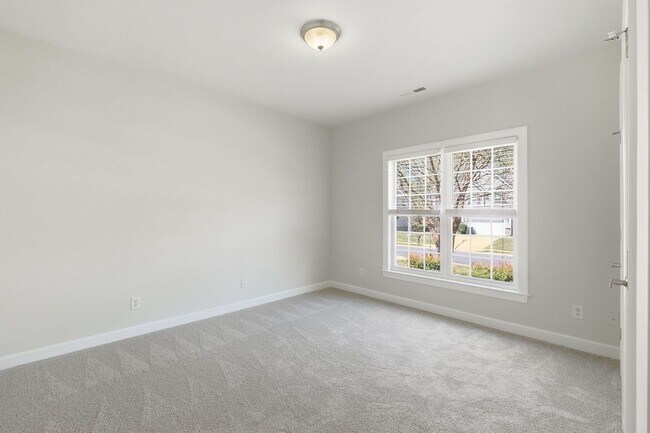 Building Photo - Welcome to Windmill Meadows!