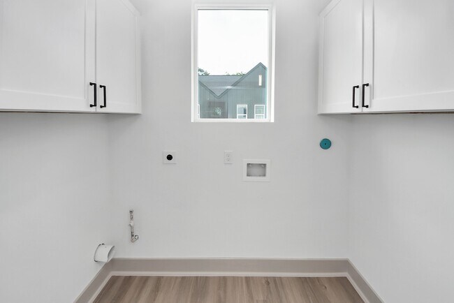 Building Photo - 5302 Kindred Gdn Ln