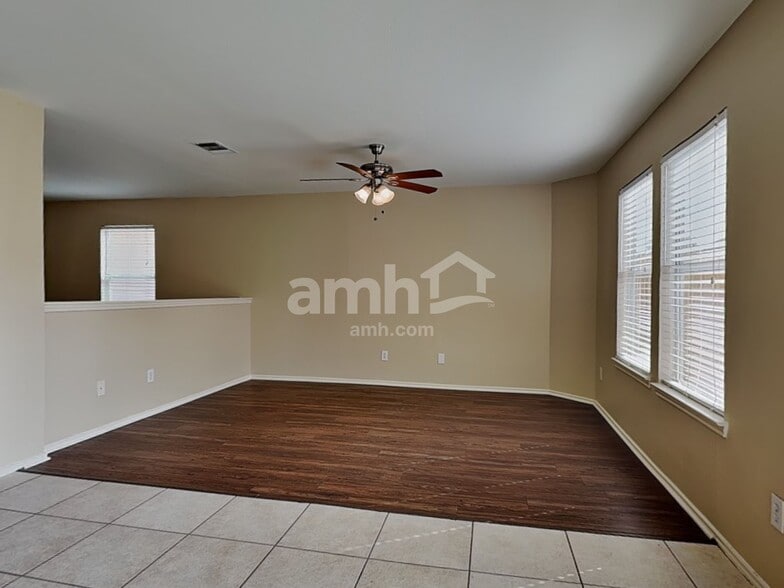 Building Photo - 20927 Banyan Crest Ln