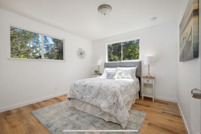 Building Photo - 3600 Bloomfield Rd